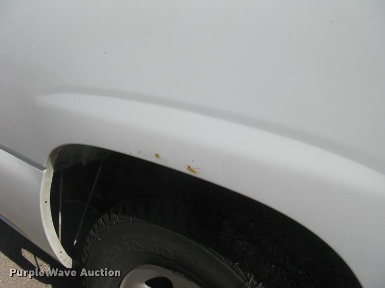 image for item DC1296 2004 Chevrolet Silverado 1500 Ext. Cab pickup truck