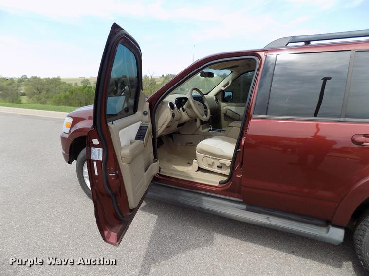 image for item DD3445 2009 Ford Explorer XLT SUV