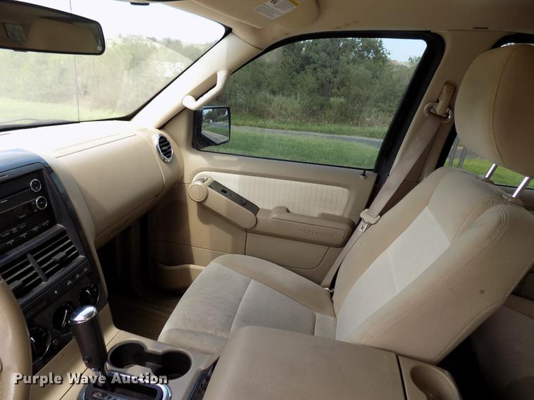 image for item DD3445 2009 Ford Explorer XLT SUV