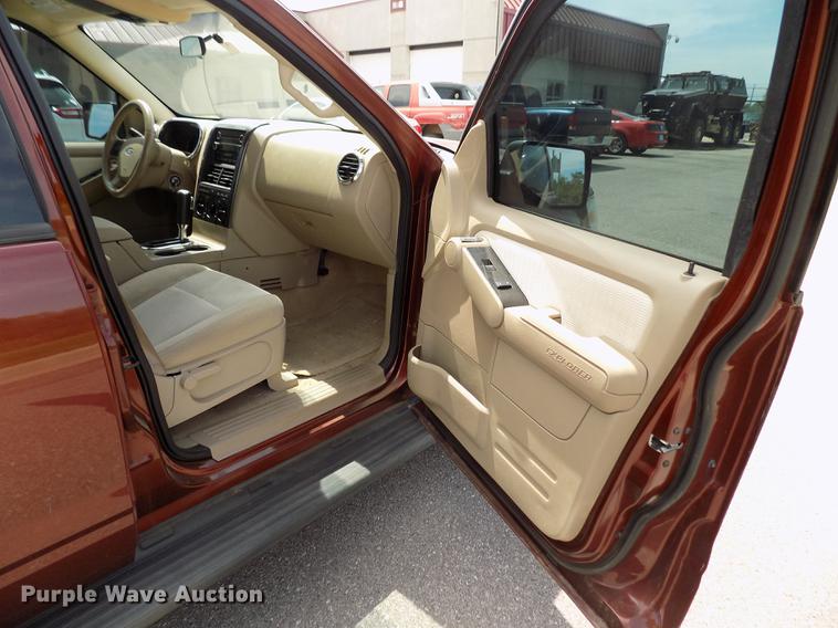 image for item DD3445 2009 Ford Explorer XLT SUV