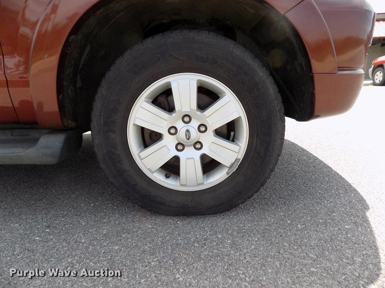 image for item DD3445 2009 Ford Explorer XLT SUV