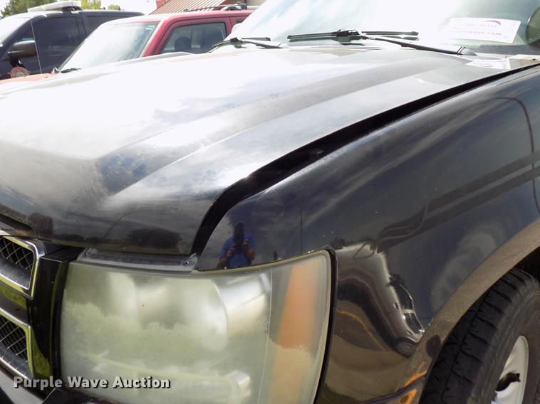 image for item DD3446 2011 Chevrolet Tahoe SUV