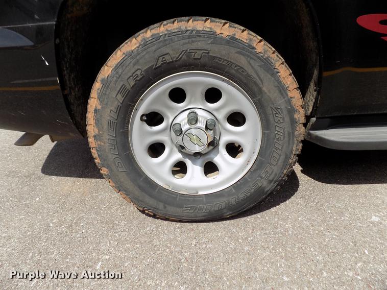 image for item DD3446 2011 Chevrolet Tahoe SUV