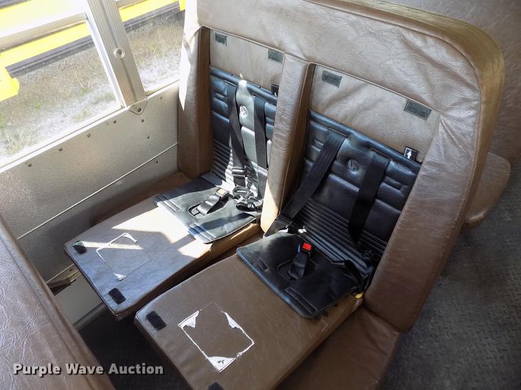 image for item DD3457 2003 International 3800 Blue Bird school bus