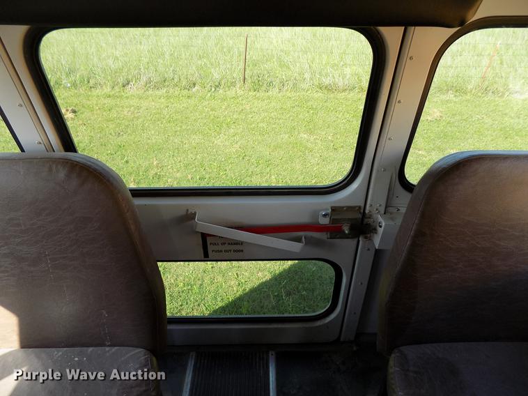 image for item DD3457 2003 International 3800 Blue Bird school bus