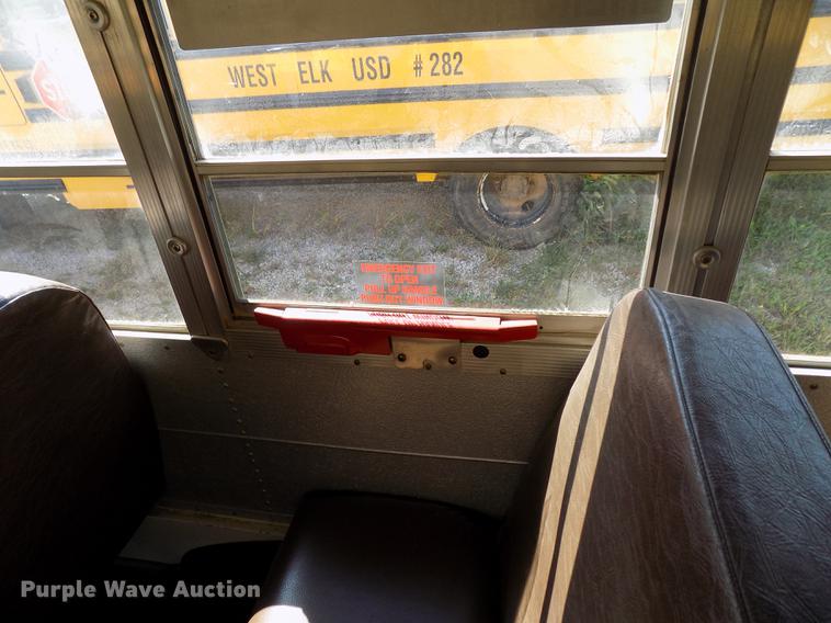 image for item DD3457 2003 International 3800 Blue Bird school bus