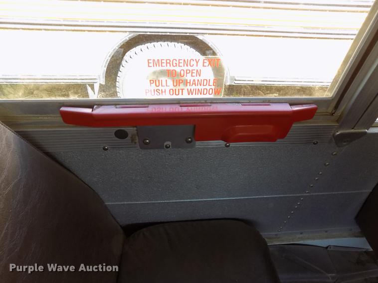 image for item DD3457 2003 International 3800 Blue Bird school bus