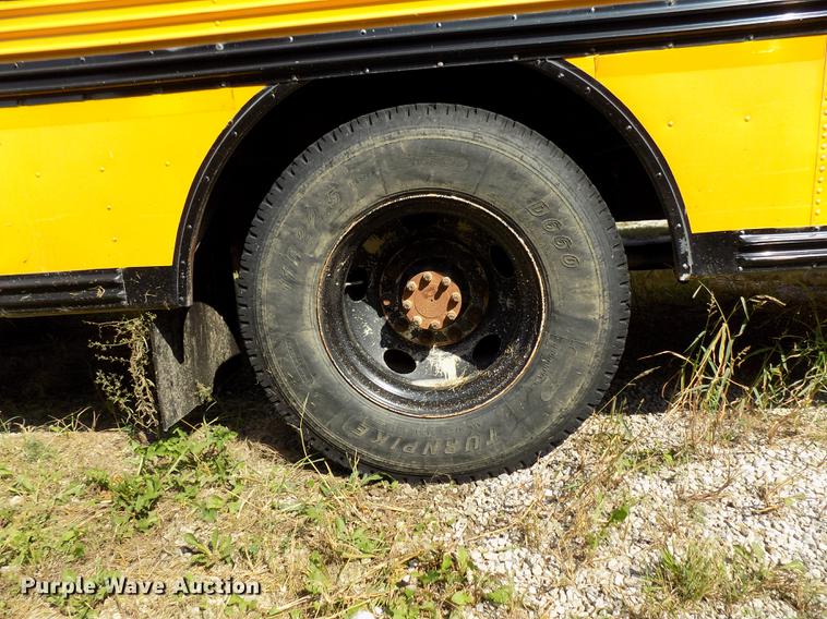 image for item DD3457 2003 International 3800 Blue Bird school bus