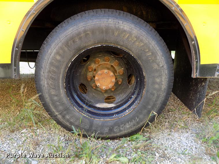 image for item DD3457 2003 International 3800 Blue Bird school bus