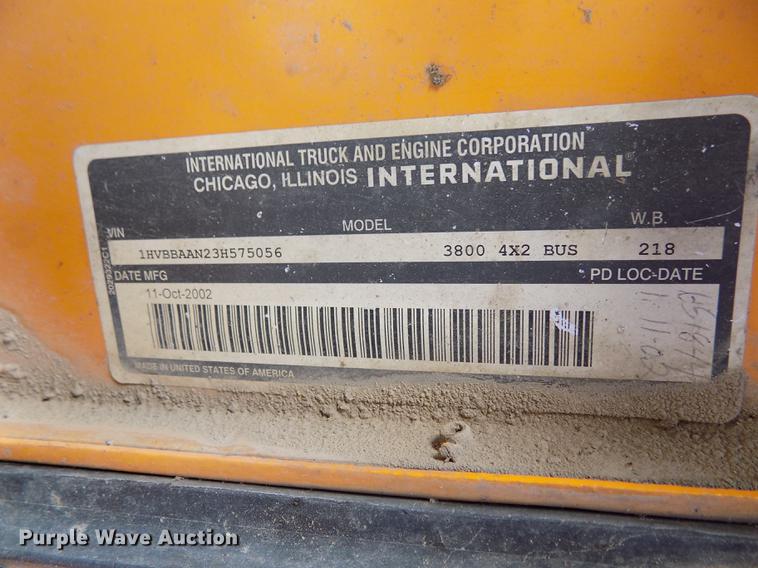 image for item DD3457 2003 International 3800 Blue Bird school bus