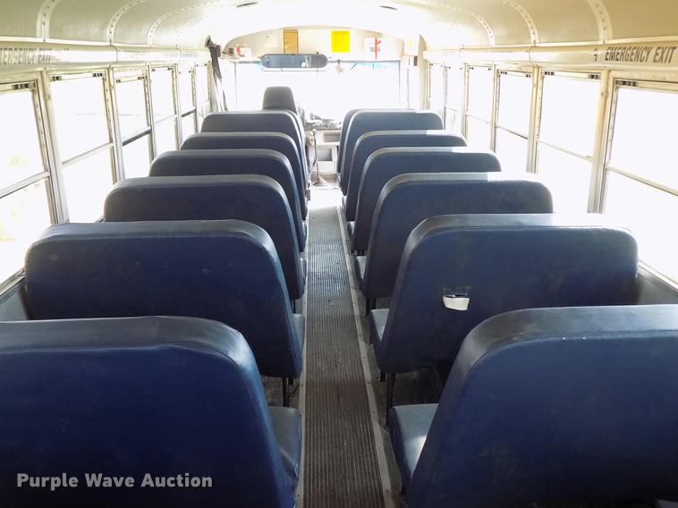 image for item DD3458 2004 Freightliner FS65 Thomas school bus