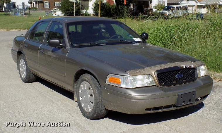 image for item DD3461 2007 Ford Crown Victoria Police Interceptor