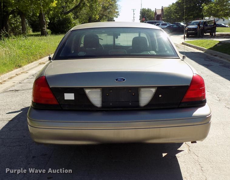image for item DD3461 2007 Ford Crown Victoria Police Interceptor
