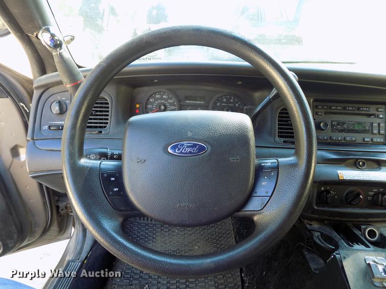 image for item DD3461 2007 Ford Crown Victoria Police Interceptor