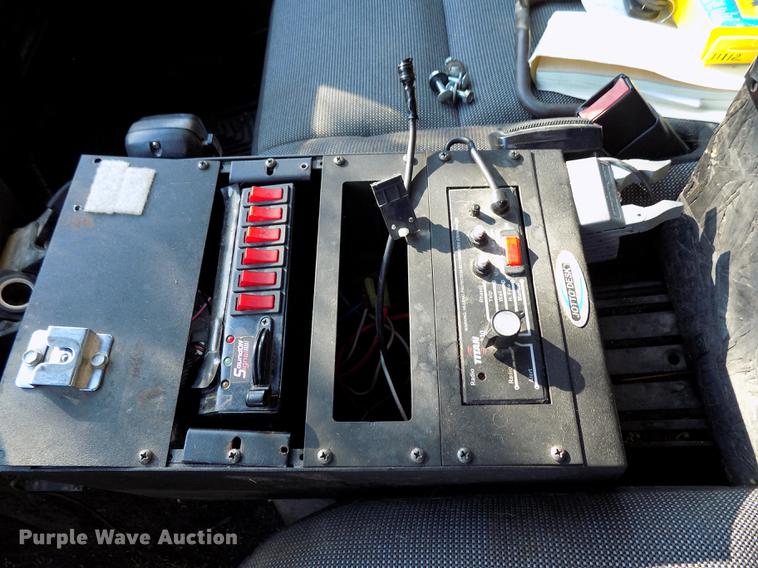 image for item DD3461 2007 Ford Crown Victoria Police Interceptor