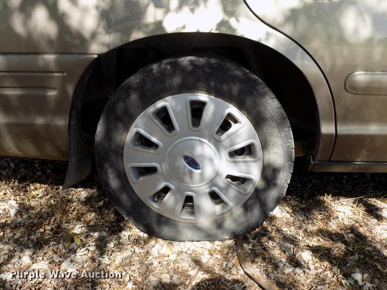 image for item DD3461 2007 Ford Crown Victoria Police Interceptor