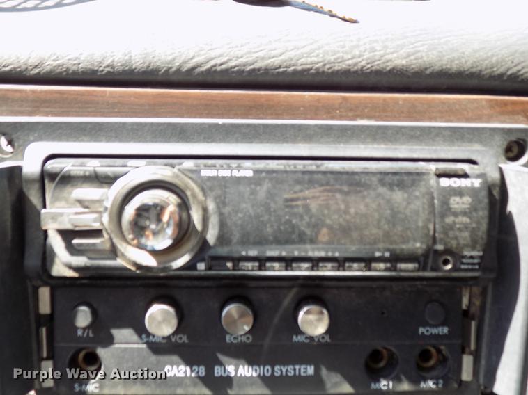 image for item DD3467 2007 BCI Falcon 45 coach bus