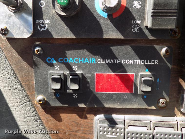 image for item DD3467 2007 BCI Falcon 45 coach bus