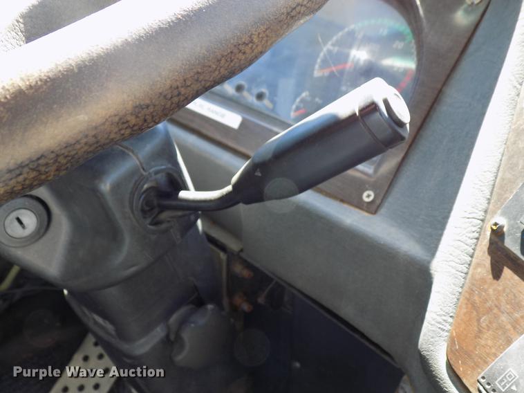 image for item DD3467 2007 BCI Falcon 45 coach bus