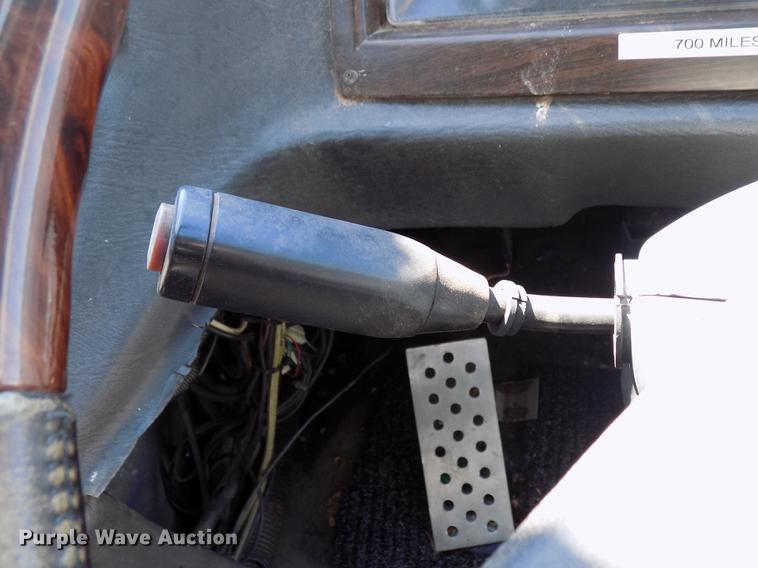 image for item DD3467 2007 BCI Falcon 45 coach bus