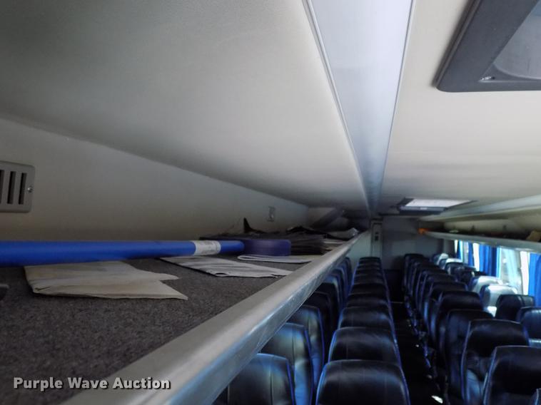 image for item DD3467 2007 BCI Falcon 45 coach bus