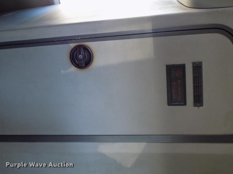 image for item DD3467 2007 BCI Falcon 45 coach bus