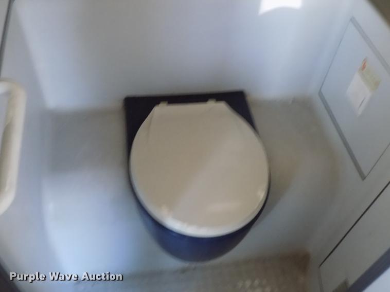 image for item DD3467 2007 BCI Falcon 45 coach bus