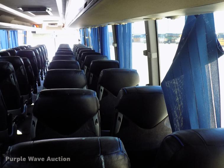 image for item DD3467 2007 BCI Falcon 45 coach bus