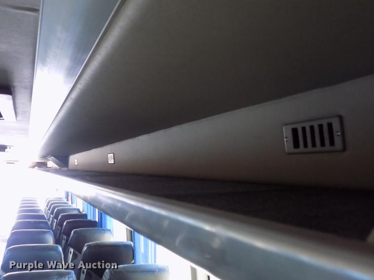 image for item DD3467 2007 BCI Falcon 45 coach bus