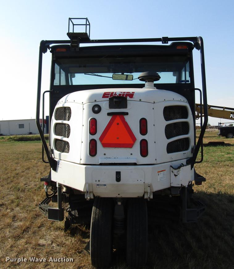 image for item DD4357 2009 Elgin Pelican street sweeper