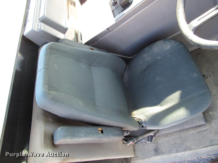 image for item DD4357 2009 Elgin Pelican street sweeper