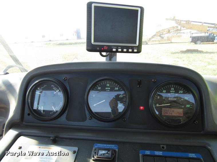 image for item DD4357 2009 Elgin Pelican street sweeper