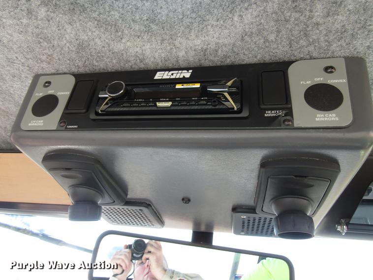 image for item DD4357 2009 Elgin Pelican street sweeper