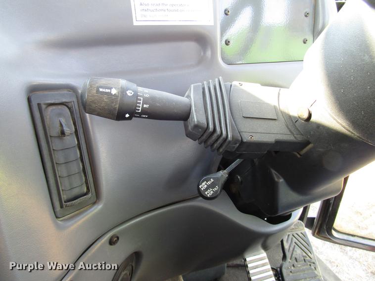 image for item DD4357 2009 Elgin Pelican street sweeper