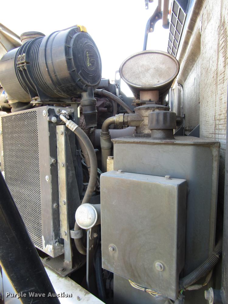 image for item DD4357 2009 Elgin Pelican street sweeper