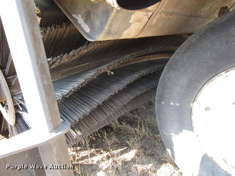 image for item DD4357 2009 Elgin Pelican street sweeper