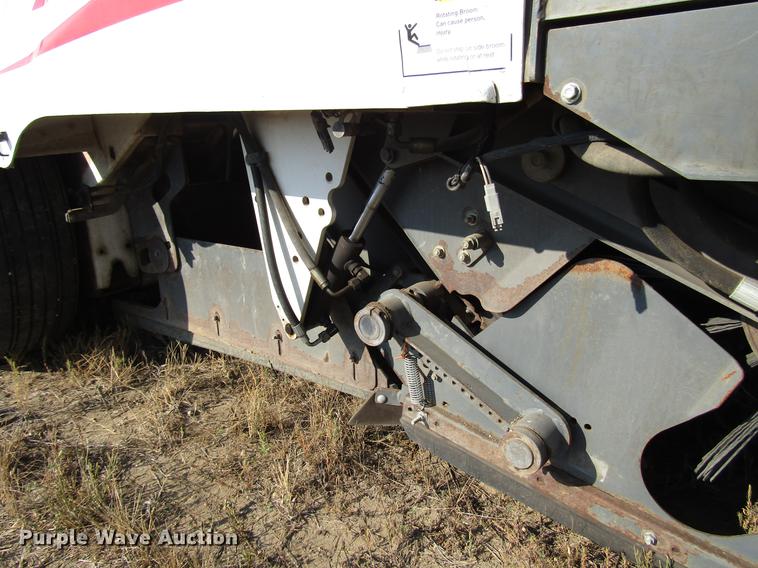 image for item DD4357 2009 Elgin Pelican street sweeper