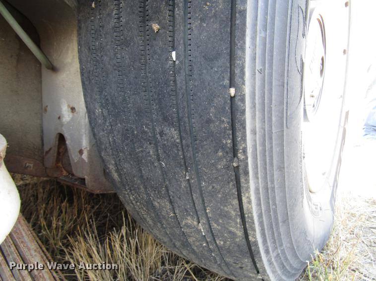 image for item DD4357 2009 Elgin Pelican street sweeper