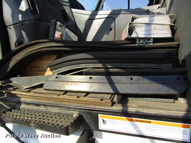 image for item DD4357 2009 Elgin Pelican street sweeper