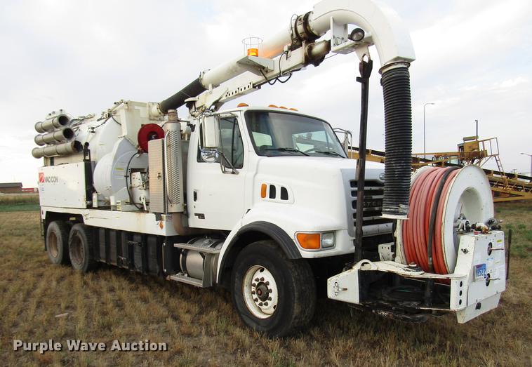 image for item DD4358 2007 Sterling vacuum truck