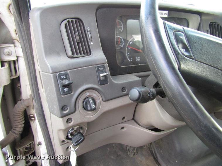 image for item DD4358 2007 Sterling vacuum truck