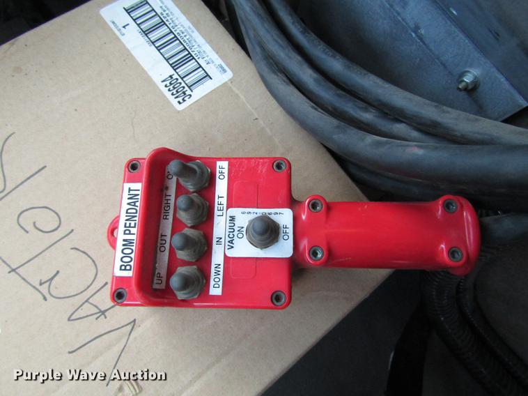 image for item DD4358 2007 Sterling vacuum truck