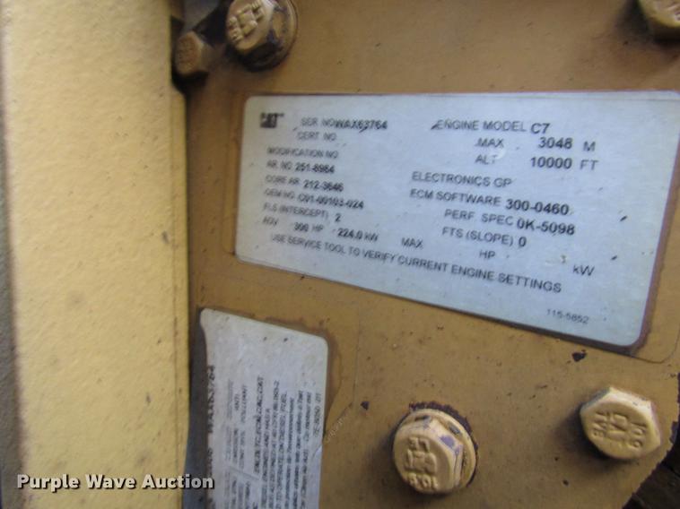 image for item DD4358 2007 Sterling vacuum truck