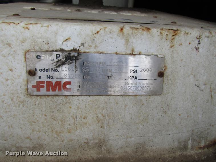 image for item DD4358 2007 Sterling vacuum truck