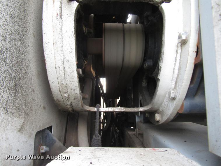 image for item DD4358 2007 Sterling vacuum truck