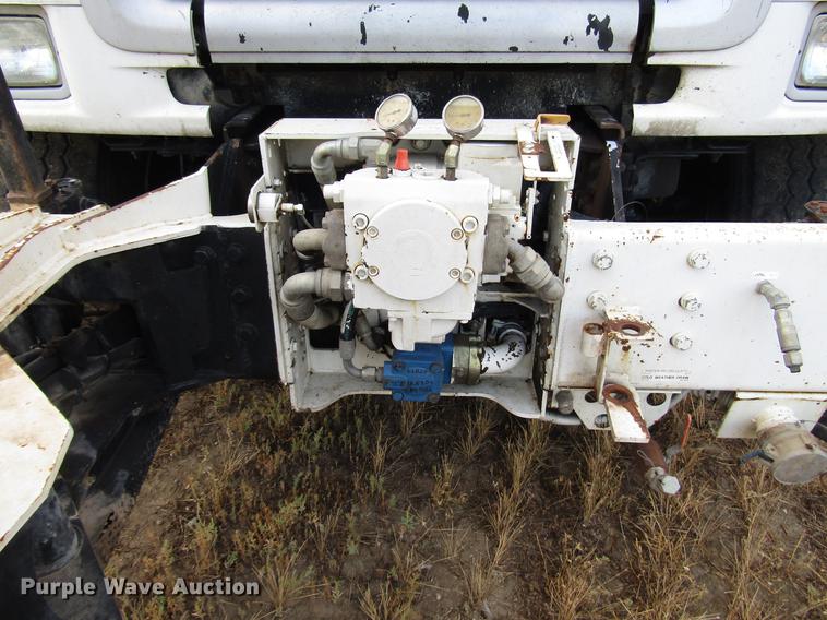 image for item DD4358 2007 Sterling vacuum truck