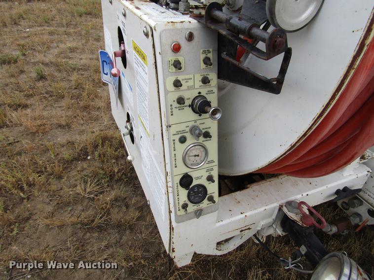 image for item DD4358 2007 Sterling vacuum truck