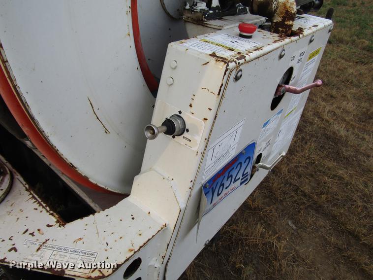 image for item DD4358 2007 Sterling vacuum truck