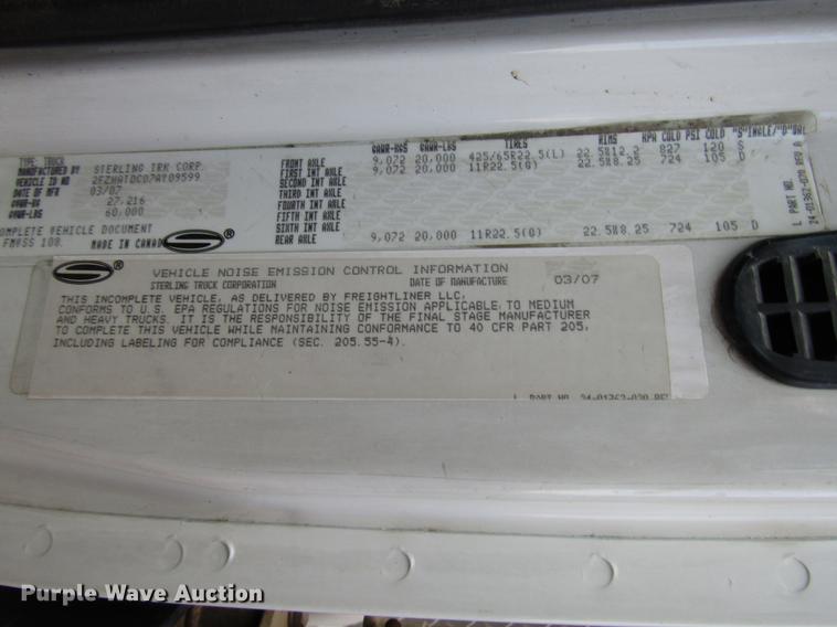 image for item DD4358 2007 Sterling vacuum truck