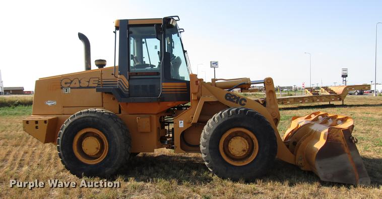 image for item DD4360 2000 Case 621C wheel loader